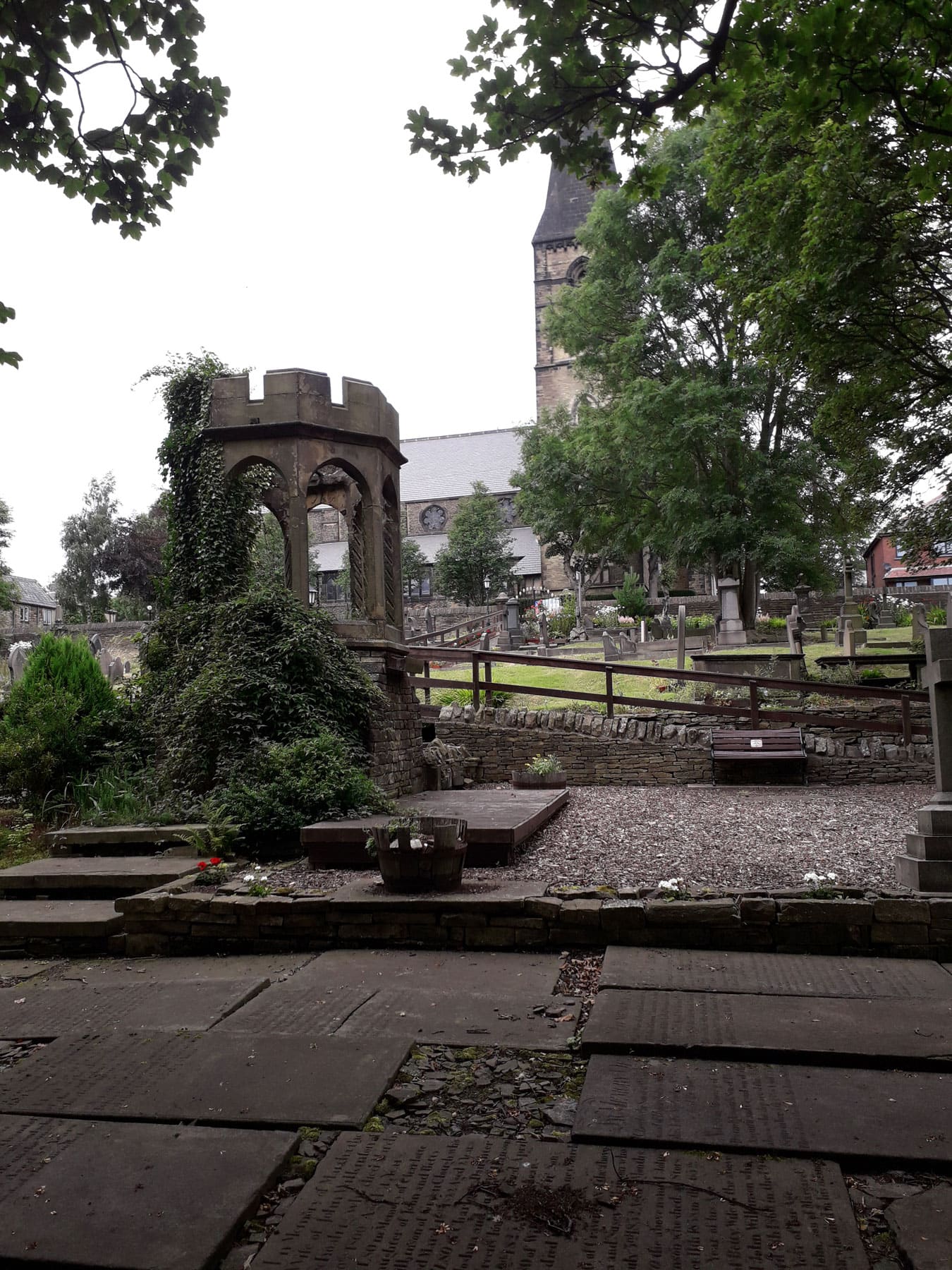 Thornton Bell Chapel and Thornton Church 