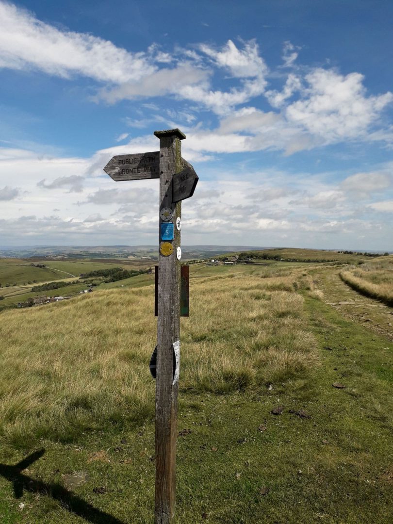 Signpost towards Oxenhope