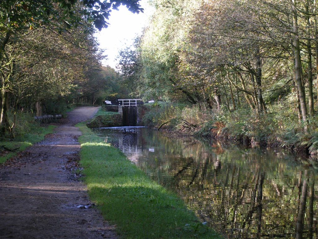 Huddersfield Narrow Canal Towpath